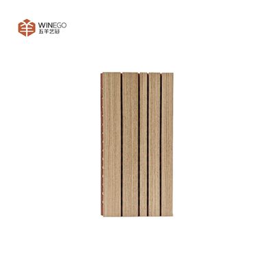 Elevar o design acústico com painéis de ranhuras Winego para ambientes de som premium